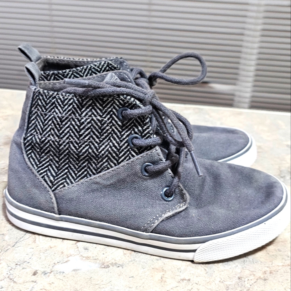 C8 Sz 12T High Tops